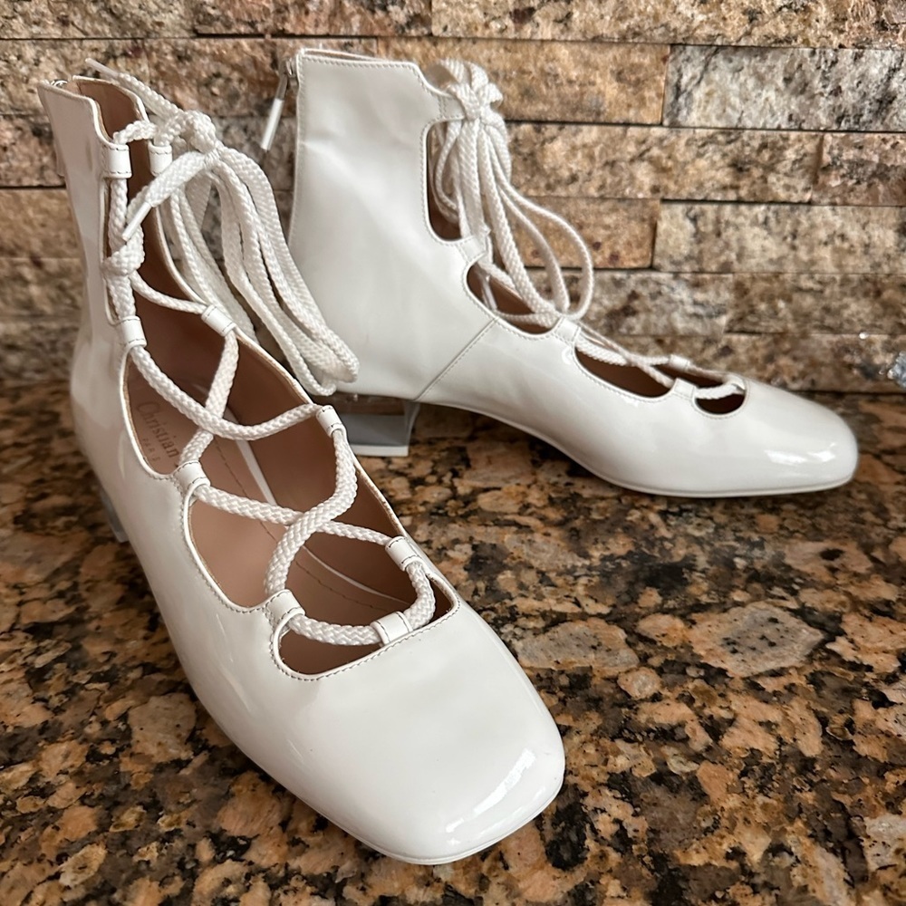 CHRISTIAN DIOR Arty White Patent Lace Up Back Zip Ankle Boots